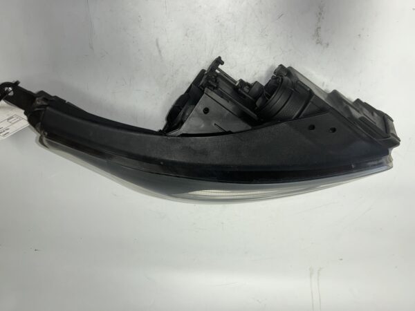 2016-2018 KIA SORENTO Right Passenger Headlight Halogen Bar Type LED Accents OEM