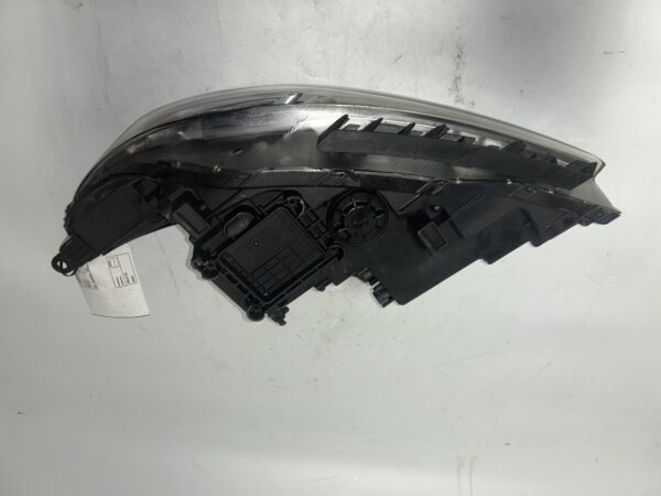 2016-2018 KIA SORENTO Right Passenger Headlight Halogen Bar Type LED Accents OEM