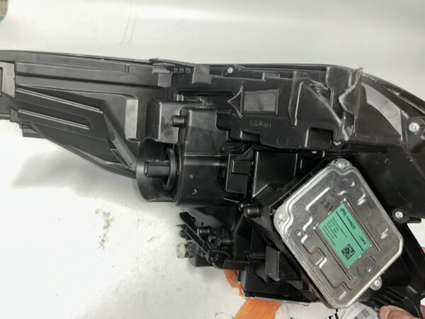 IMG_0106 2018-2019 Cadillac XTS Right Passenger Headlight OEM