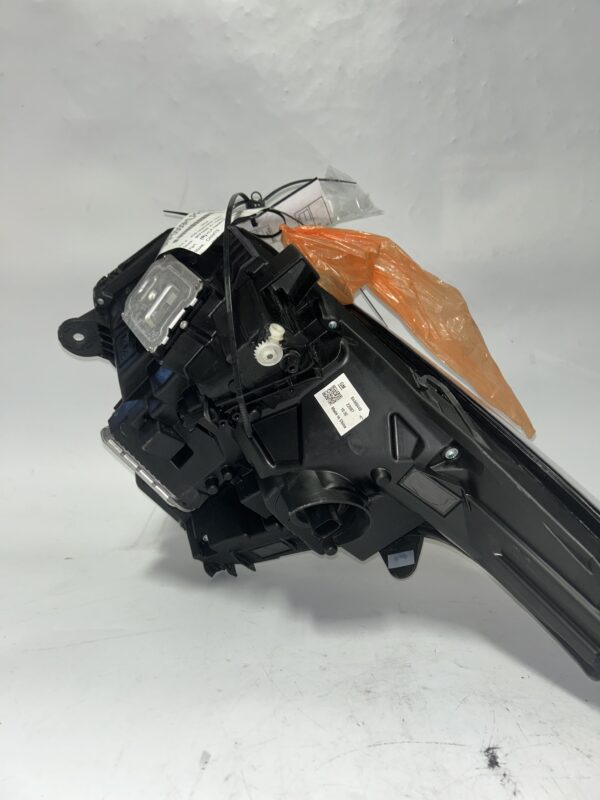 IMG_0107 2018-2019 Cadillac XTS Right Passenger Headlight OEM