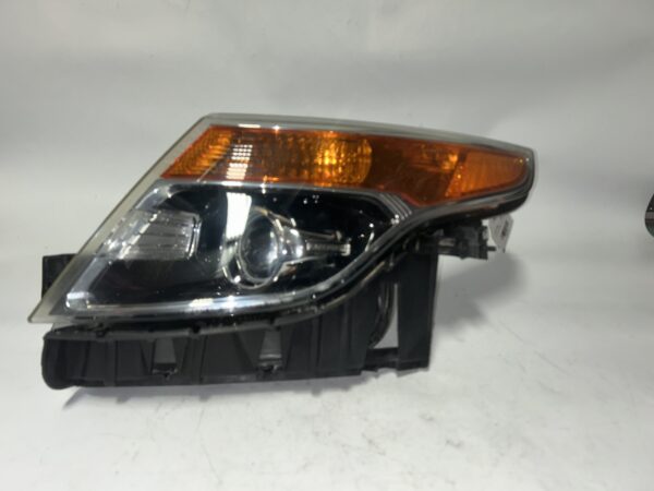 IMG_0133 2013-2015 Ford Explorer Left Halogen Headlight OEM