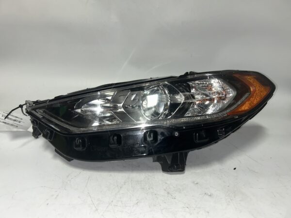 IMG_0186 2017-2020 FORD FUSION HALOGEN LEFT LH DRIVER SIDE HEADLIGHT OEM
