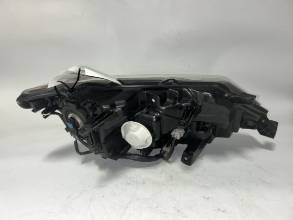 IMG_0202 2018-2020 Nissan Rogue Driver Passenger Side Headlight OEM