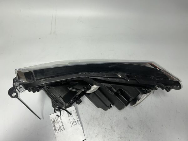 IMG_0271 2016-2018 Toyota RAV4 Halogen Right Passenger Side Headlight Assembly OEM