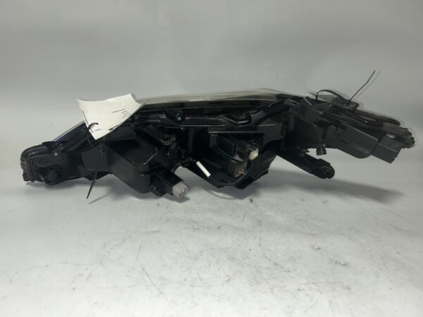 IMG_0365 2018-2024 Toyota Camry Right Passenger Headlight Assembly OEM