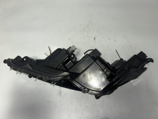IMG_0367 2018-2024 Toyota Camry Right Passenger Headlight Assembly OEM