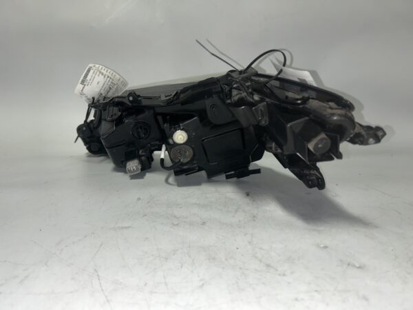 IMG_0368 2018-2024 Toyota Camry Right Passenger Headlight Assembly OEM