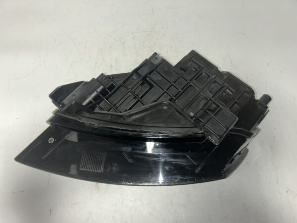 2009-2012 Audi Q5 Quattro Right Passenger Side HID Xenon Headlight OEM