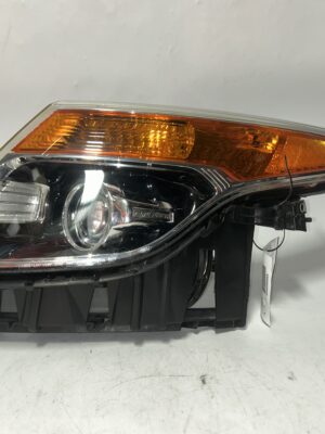 IMG_1026 2013-2015 Ford Explorer Front Driver Side Halogen Headlight OEM