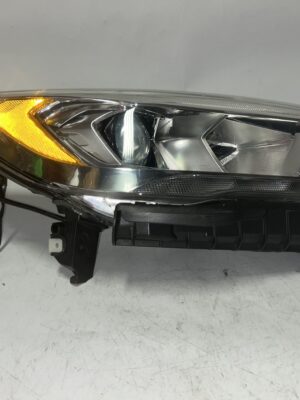 2017-2019 Ford Escape Halogen Right Passenger Side Headlight OEM