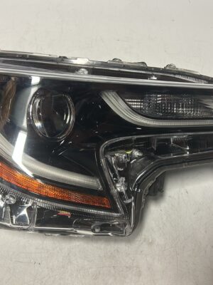 IMG_1543 2020-2022 Toyota Corolla LLE Single Beam Right Passenger Headlight OEM