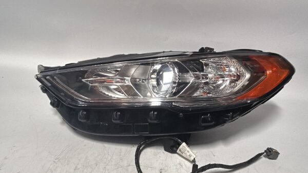 2017-2020 Ford Fusion Halogen DRL Left Driver Side Headlight OEM