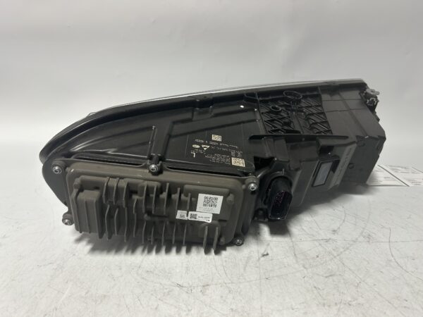IMG_1850_20260418_050627 2018-2021 DODGE CHARGER SXT HALOGEN HEADLIGHT LEFT SIDE