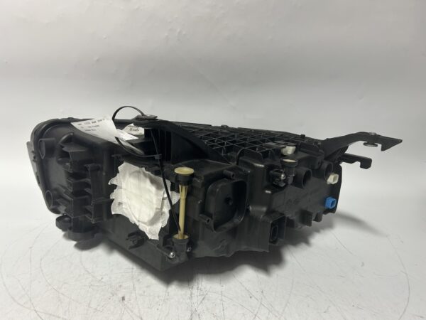 IMG_1862 2023-2024 BMW 7Series 740i LED Headlight Front Right Passenger Side OEM