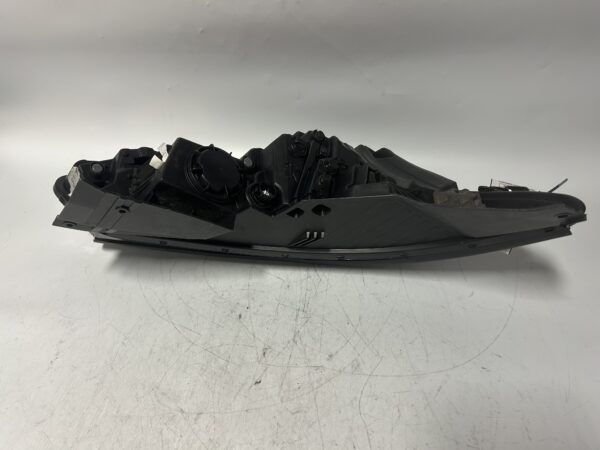 2021-2024 Kia EV6 LED Left Driver SIDE Headlight Genuine OEM 92101CV0