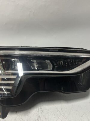 2020-2023 AUDI E-TRON HEADLIGHT RIGHT SIDE LED 4KE941036B OEM