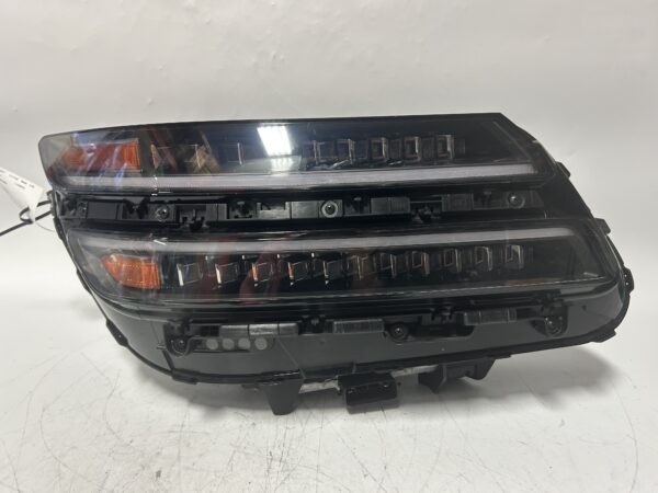 IMG_1917 2025-2026 Genesis GV80 LEFT Driver Side Full LED Headlight