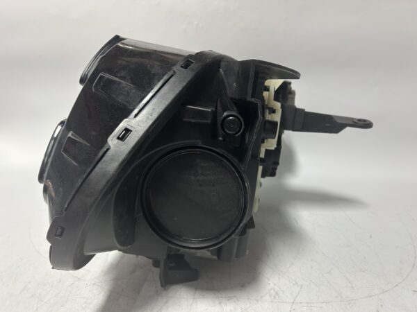 IMG_1919 2025-2026 Genesis GV80 LEFT Driver Side Full LED Headlight