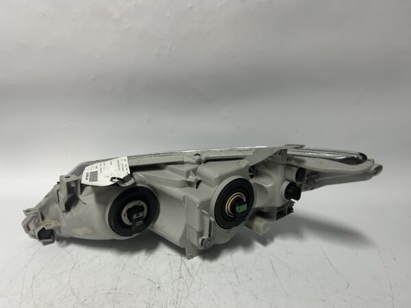 IMG_1948_20260418_050916 2012-2014 TOYOTA CAMRY black trim (SE) Right side headlight 8111006800