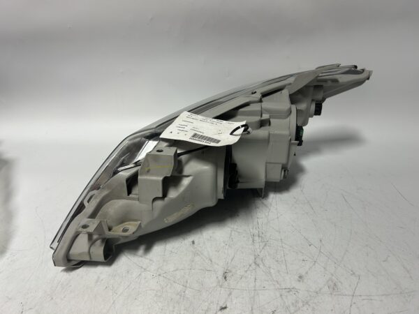 IMG_1949_20260418_050916 2012-2014 TOYOTA CAMRY black trim (SE) Right side headlight 8111006800