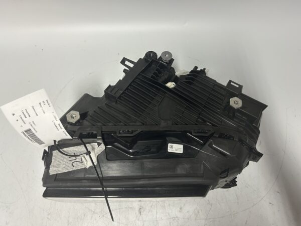IMG_1968 2025 Porsche Macan EV LED headlight Headlight Left Side OEM 95C941033R