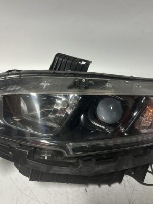 IMG_2013 Toyota Camry 2018 2019 Headlight Right Passenger Side OEM 8111006C40