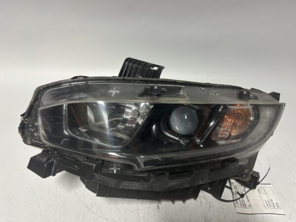 Toyota Camry 2018 2019 Headlight Right Passenger Side OEM 8111006C40