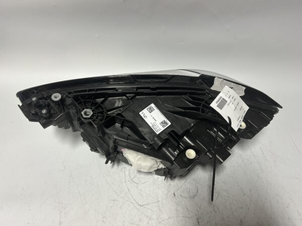 IMG_2053 BMW I4 430 HEADLIGHT RIGHT PASSENGER 2024 2025 LED 5A3B318-03 OEM