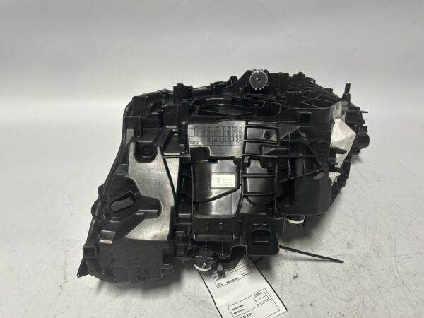 IMG_2055 BMW I4 430 HEADLIGHT RIGHT PASSENGER 2024 2025 LED 5A3B318-03 OEM