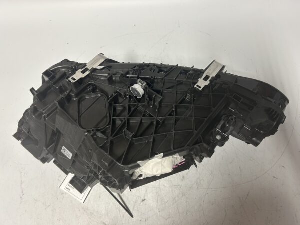 IMG_2057 BMW I4 430 HEADLIGHT RIGHT PASSENGER 2024 2025 LED 5A3B318-03 OEM