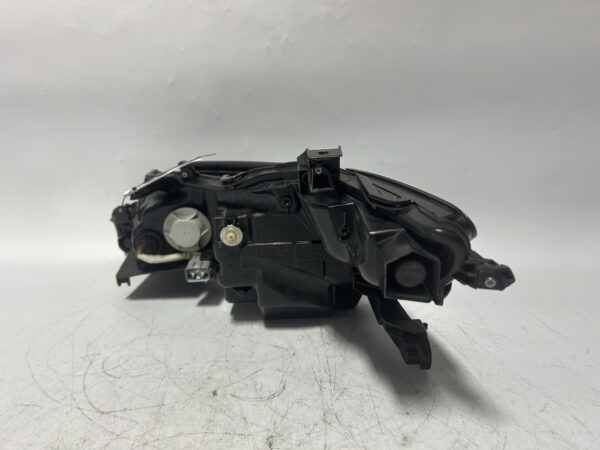 IMG_2065 OEM 2018 2019 2020 Toyota CAMRY Right Passenger Side Headlight Assembly