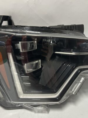 IMG_2099 KIA NIRO HEADLIGHT RIGHT PASSENGER 2023 2024 2025 LED 92102-AT150 OEM