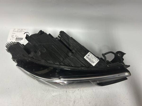 OEM 2024-2025 VOLKSWAGEW Atlas Cross Sport LED W/O ADAPTIVE Right HL 3CN941082L