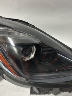 IMG_2121 2023-2024 Maserati Grecale Right Passenger Side LED Headlight OEM 06702930700