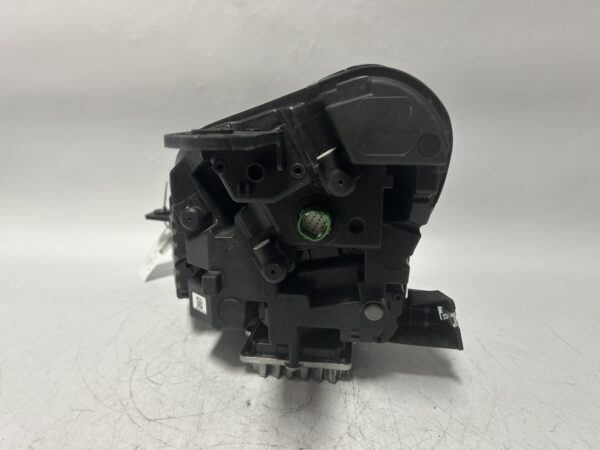 IMG_2124 2023-2024 Maserati Grecale Right Passenger Side LED Headlight OEM 06702930700