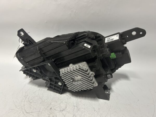 IMG_2126 2023-2024 Maserati Grecale Right Passenger Side LED Headlight OEM 06702930700