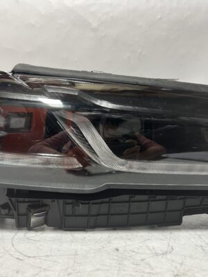 OEM 2021-2022 BMW 5 Series G30 530I LED Headlight Black Right Side Assembly