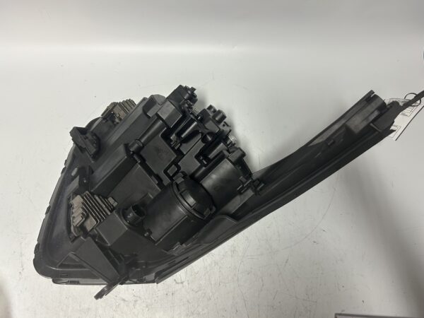 OEM 2023-2024 Kia Sportage Full LED W/O ADAPTIVE Headlamp DRIVER LEFT 92101-P119