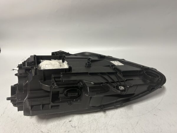 IMG_2169 2022-2024 Porsche Macan LED Headlight BLACK RIGHT Passenger Side Lamp OEM