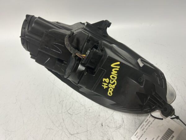 IMG_2198 2005-2010 Volkswagen Rabbit Jetta GTI Right Side Headlight Lamp 1K6941006S OEM