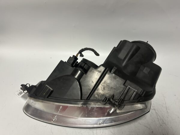 IMG_2200 2005-2010 Volkswagen Rabbit Jetta GTI Right Side Headlight Lamp 1K6941006S OEM