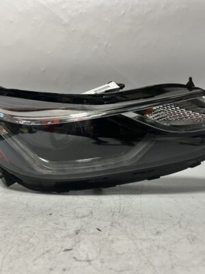 OEM 07-13 CHEVY AVALANCHE Passenger Side Right Headlamp Head Lamp Light