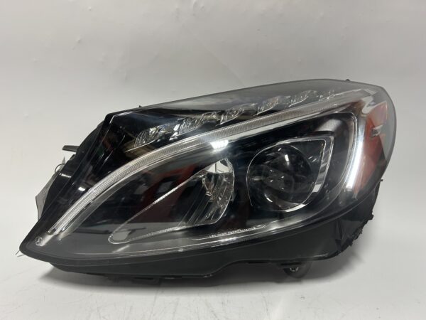 IMG_2276 2015-2018 MERCEDES-BENZ C-CLASS LEFT DRIVER-SIDE LED HEADLIGHT 2058204061 OEM