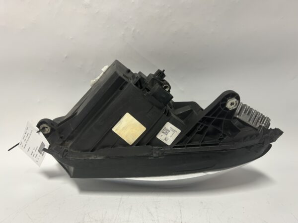 IMG_2277 2015-2018 MERCEDES-BENZ C-CLASS LEFT DRIVER-SIDE LED HEADLIGHT 2058204061 OEM