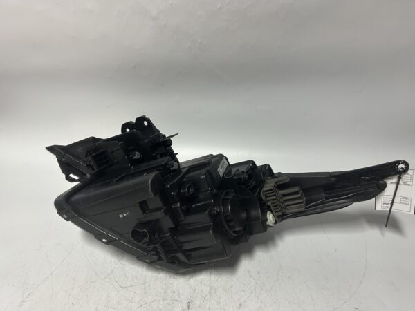 2024 2025 KIA SELTOS HALOGEN W/LED HEADLIGHT RIGHT PASSENGER SIDE 92102Q5630 OEM