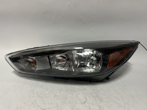 IMG_2333 2015-2018 Ford Focus LH Driver Halogen Headlight Assembly OEM F1EB13W030MA