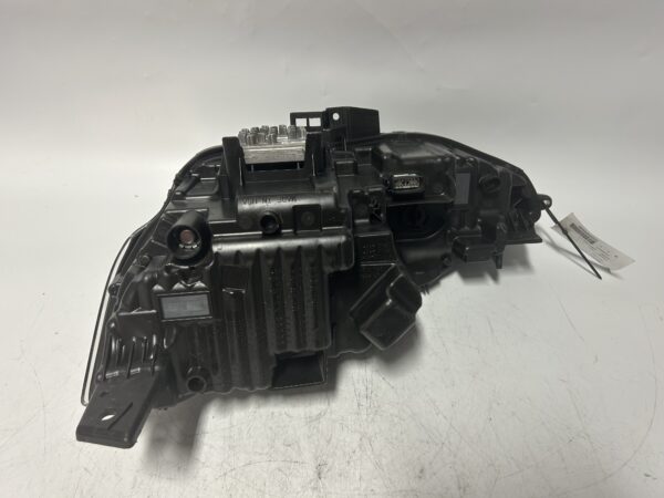2019-2021 FORD EDGE LED HEADLIGHT BLACK BEZEL SPORT RIGHT KT4B13W029CH OEM