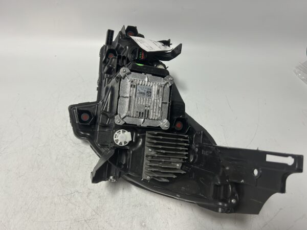 2025 Nissan Kicks FULL LED RIGHT PASSENGER 260107SF5A OEM