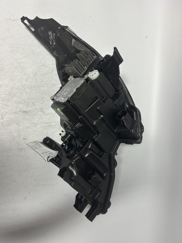 2025 Nissan Kicks FULL LED RIGHT PASSENGER 260107SF5A OEM