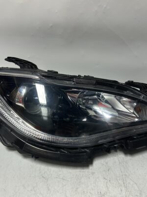 2017-2022 Chrysler Pacifica Mopar Passenger Right Headlight Halogen 68228946 OEM